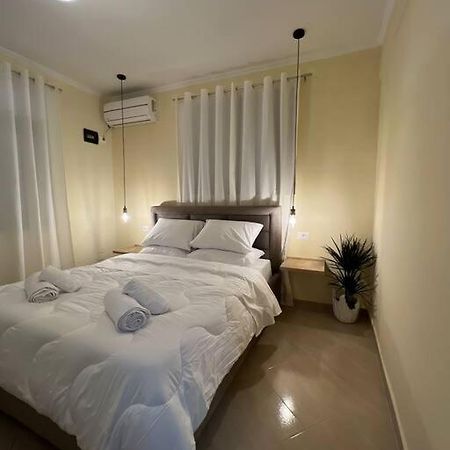 Villa Oleandro 地拉那 外观 照片