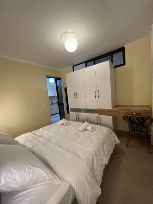 Villa Oleandro 地拉那 外观 照片